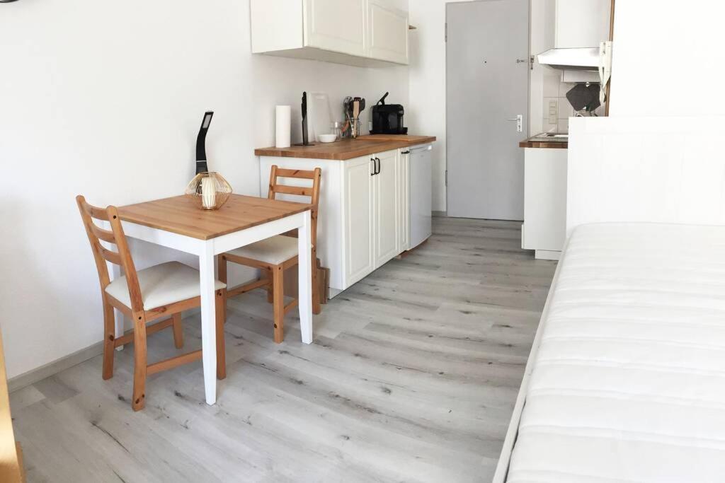 Apartment-Mitten In Konstanz, Gratis Parkplatz & Fahrrader, Netflix Tv 外观 照片