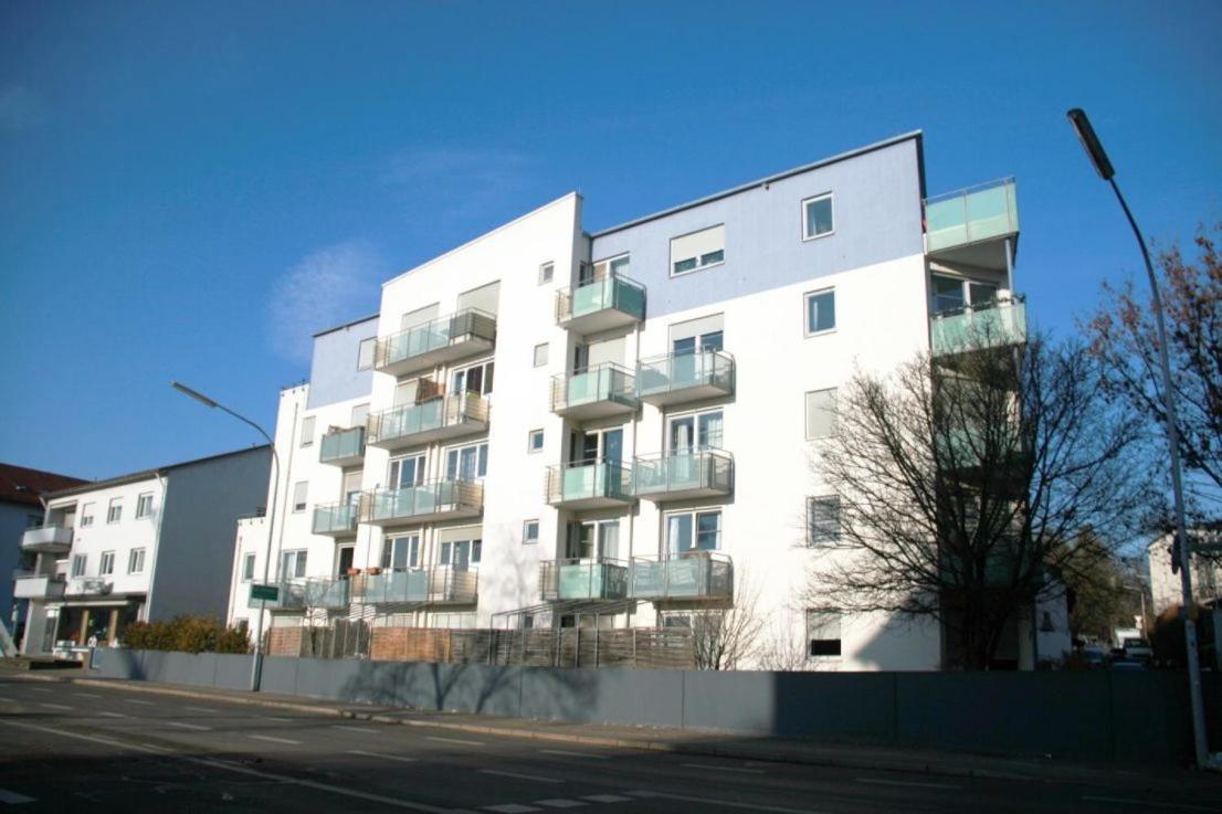 Apartment-Mitten In Konstanz, Gratis Parkplatz & Fahrrader, Netflix Tv 外观 照片
